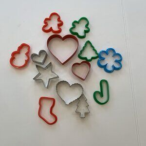 Set of 13 Plastic and Metal Cookie Cutters Biscuit Cutters